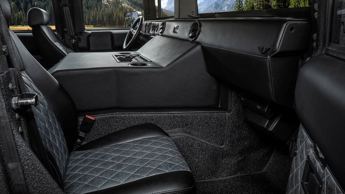 Hummer H1 Launch Edition