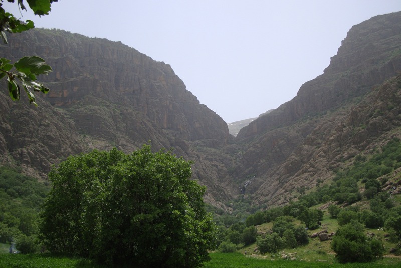 نمایی زیبا از دره ازنادر