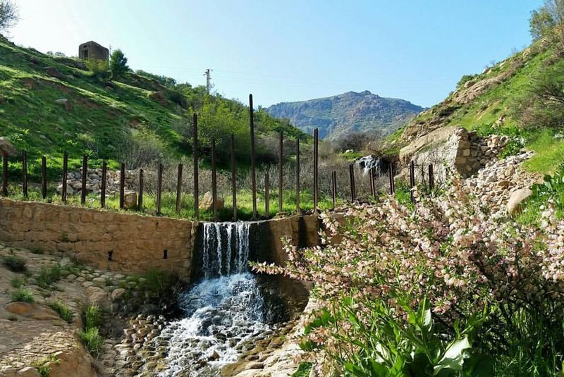 تنگه عزیزآباد