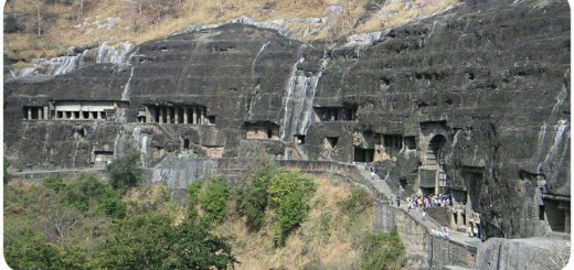 غارهای آجانتا در ناحیه اورنگ آباد