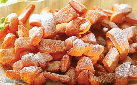 شیرینی گره ای 