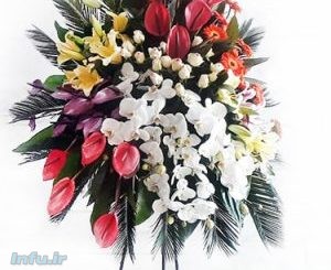 سبد گل پایه دار