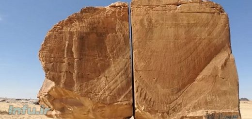 سنگ بزرگ در صحرای عربستان