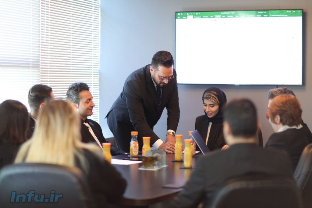 مژده شکری ساز و همسرش